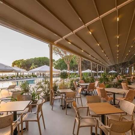 Fllad & Durres 度假村 5*