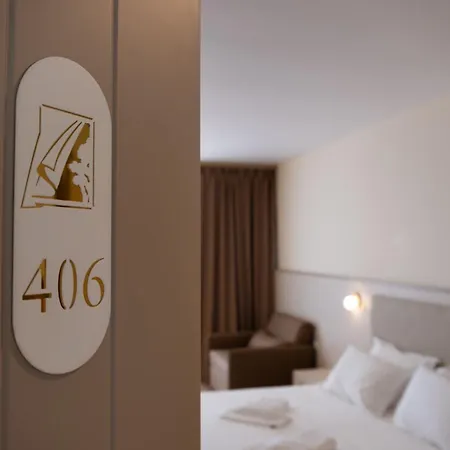 度假村 Fllad & Durres 5*