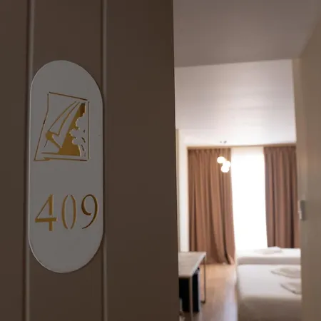 Fllad & Durres 格勒姆