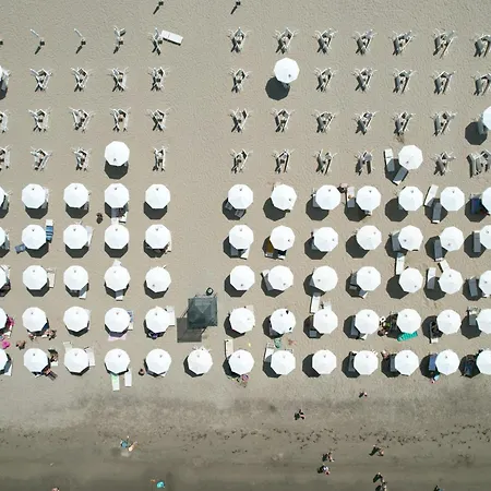 Fllad & Durres 度假村