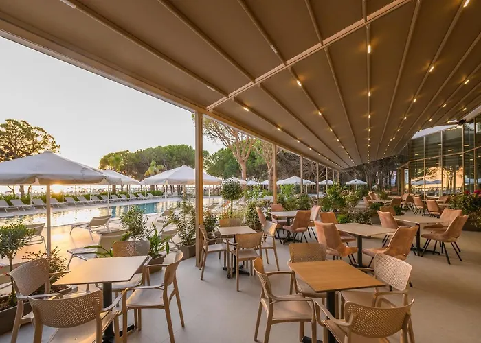Fllad & Durres Üdülőközpont 5*