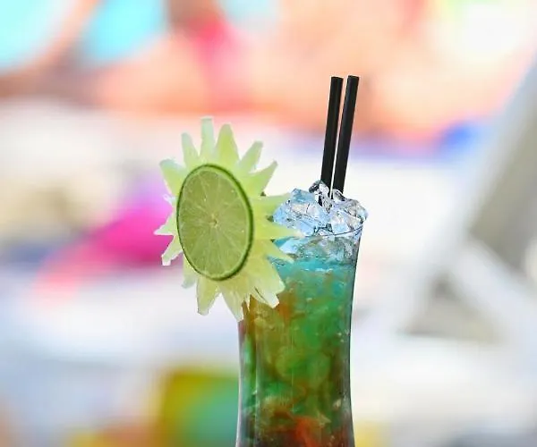 Fllad & Durres 5* 格勒姆